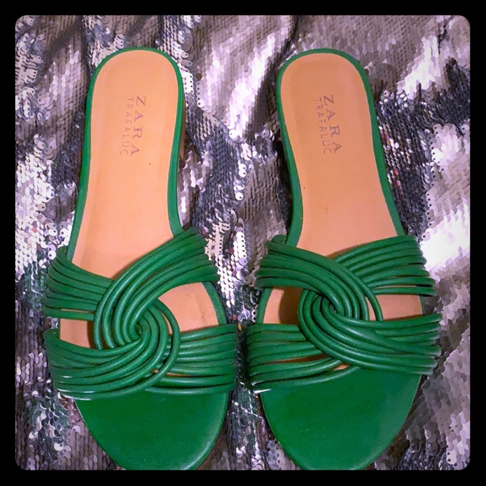 Zara slides